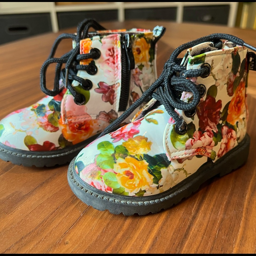 White/Floral PDEP toddler boots